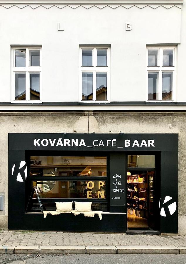 Апарт готель Boutique Rezidence Baar Нови-Їчін Екстер'єр фото
